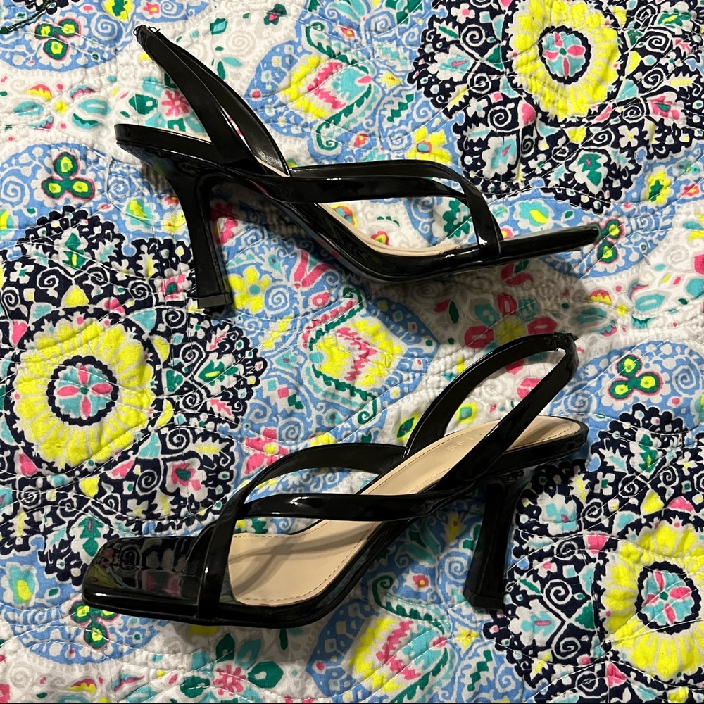 90’s style strappy kitten heels